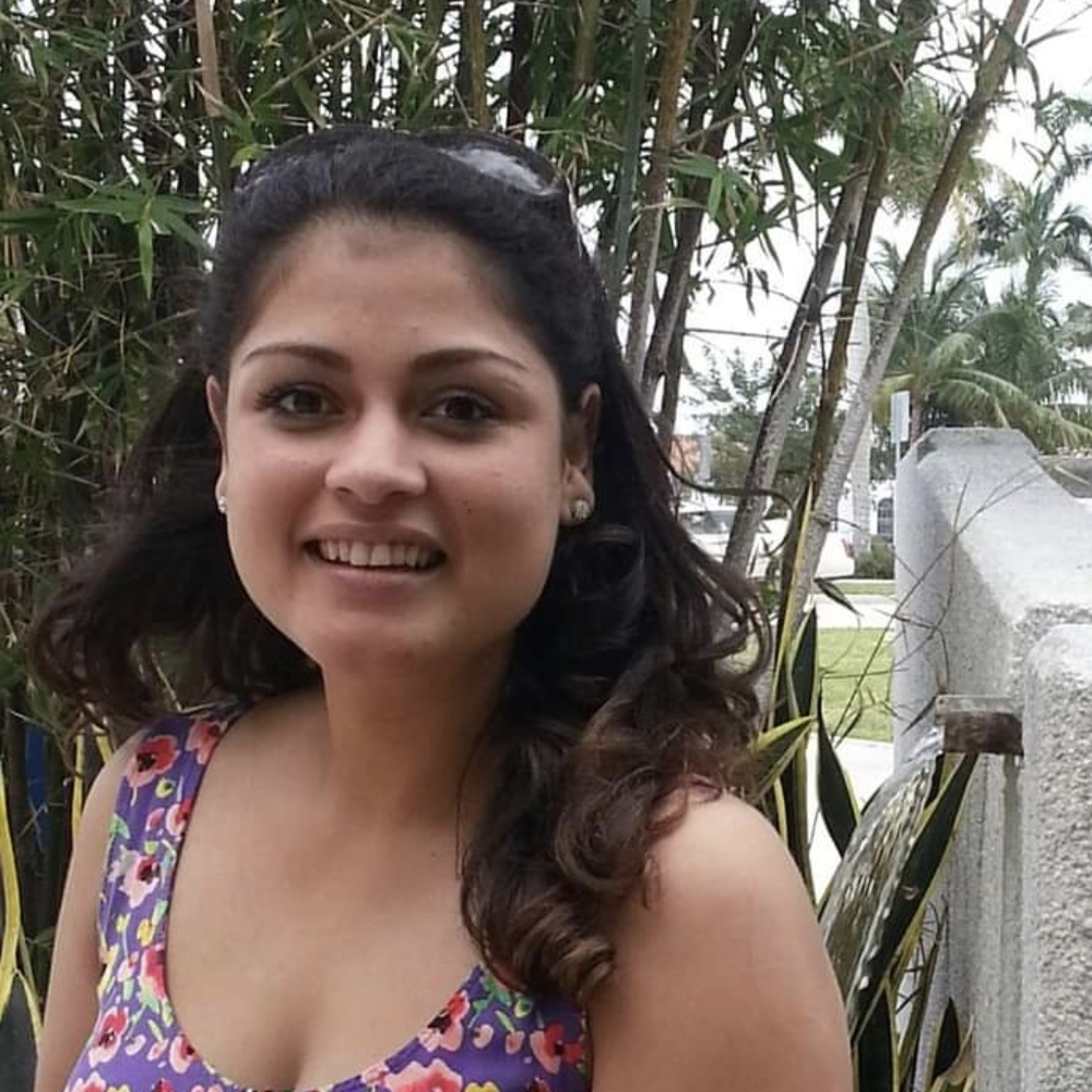 Meet your Posher, Elizabeth